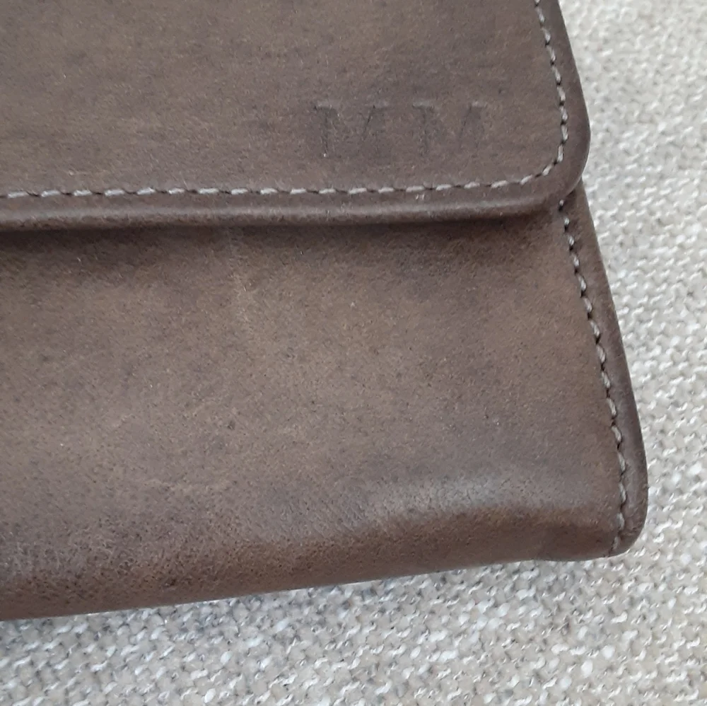 Benheart Brown Leather Snap Wallet - Picture 3 of 11